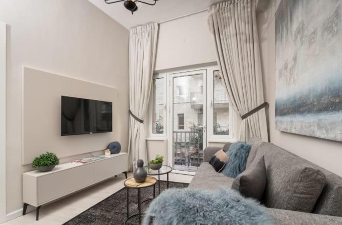 Ben Yehuda, 3 Lovely Flats In The Same Building เยรูซาเลม ภายนอก รูปภาพ